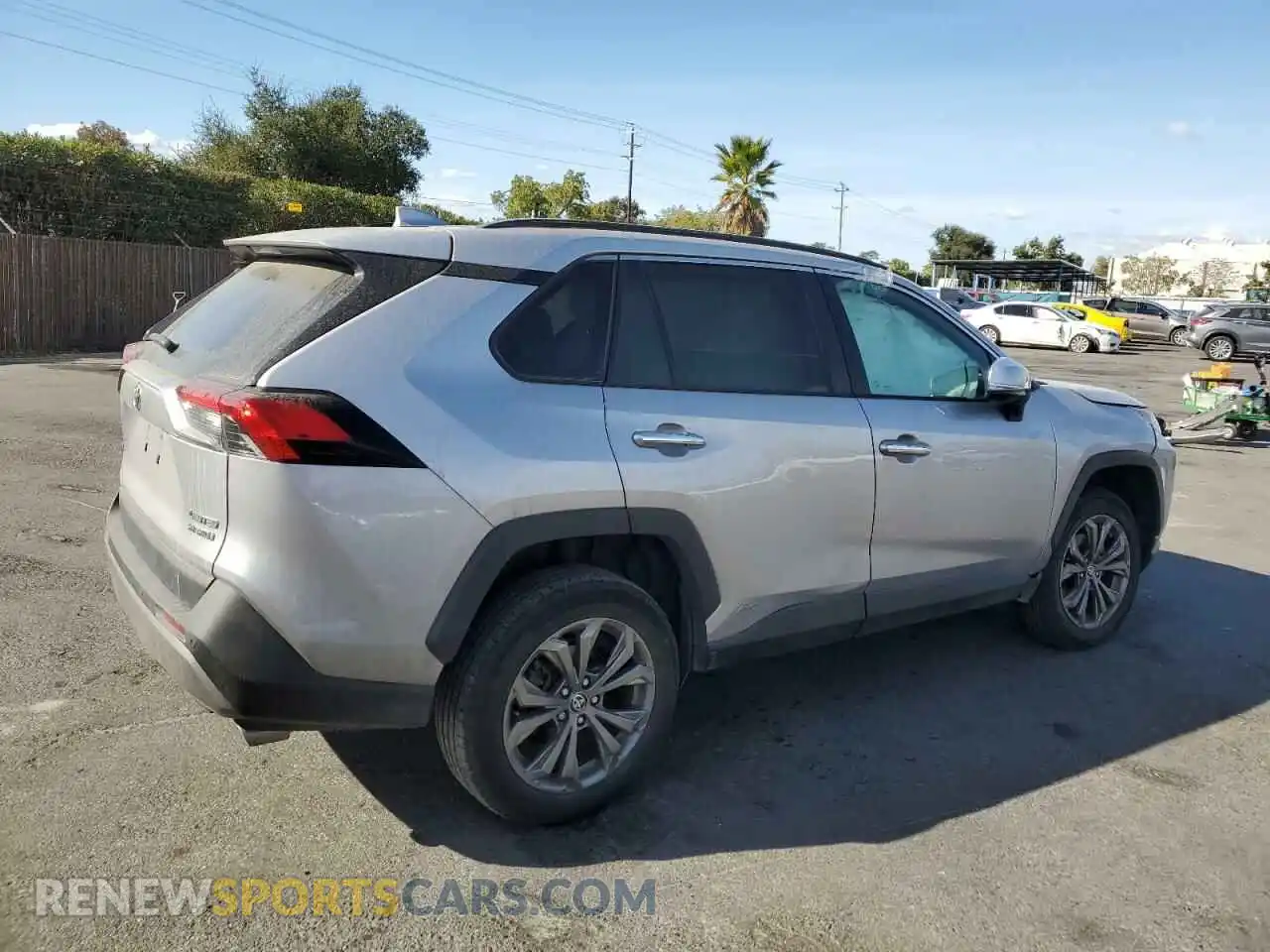 3 Photograph of a damaged car 4T3D6RFV5NU075044 TOYOTA RAV4 2022