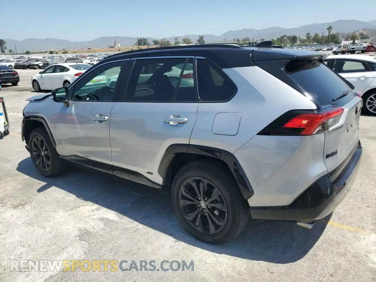 2 Photograph of a damaged car 4T3E6RFV5NU078286 TOYOTA RAV4 2022