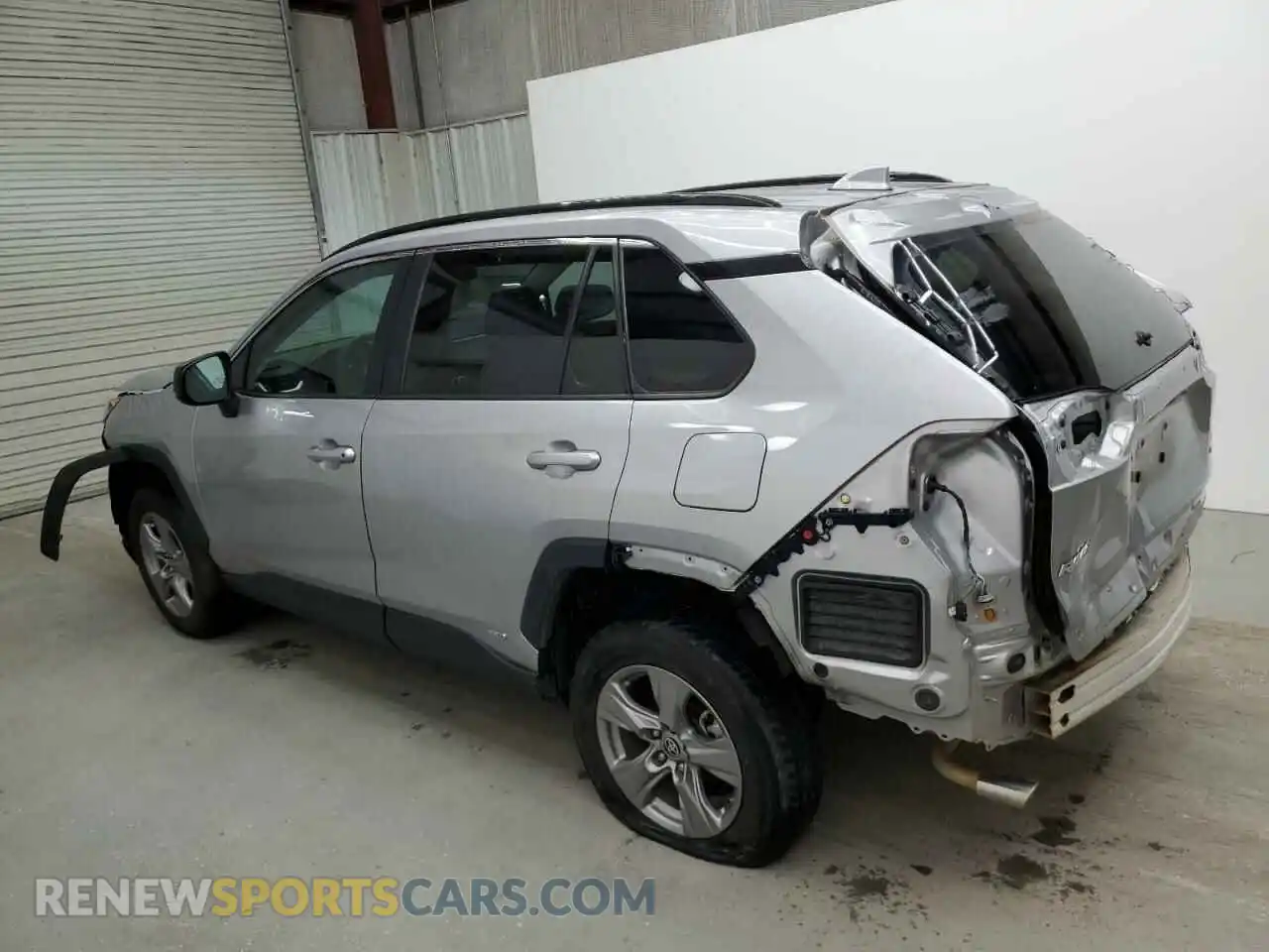2 Photograph of a damaged car 4T3LWRFV0NU071950 TOYOTA RAV4 2022