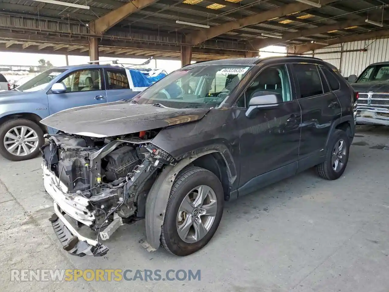 1 Photograph of a damaged car 4T3LWRFV1NU076316 TOYOTA RAV4 2022