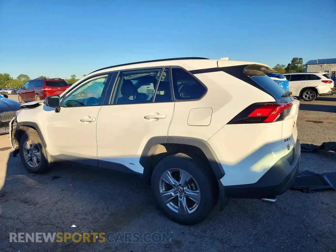 2 fotografías del automóvil dañado 4T3LWRFV2NU070251 TOYOTA RAV4 2022