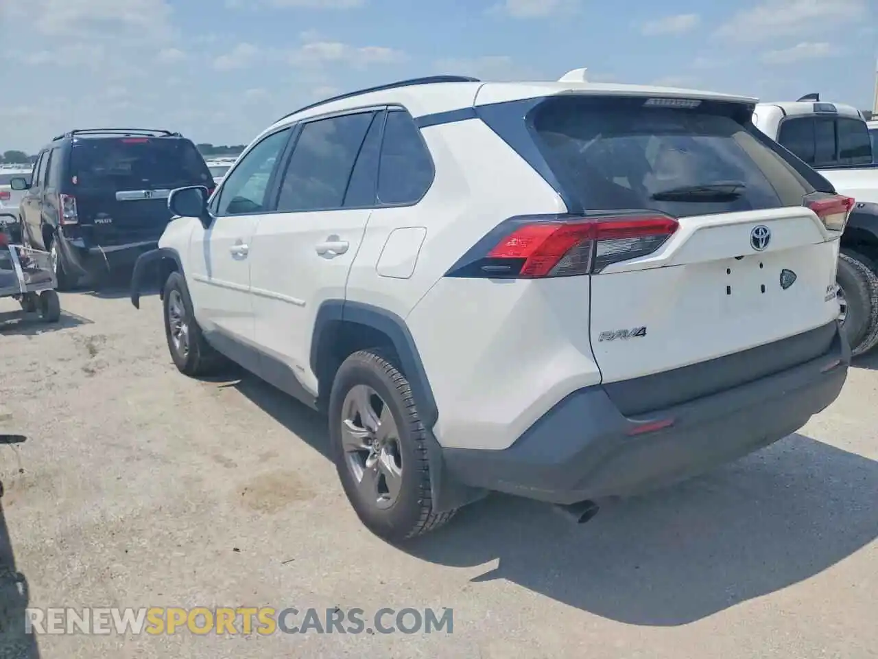 2 Photograph of a damaged car 4T3RWRFV0NU076141 TOYOTA RAV4 2022