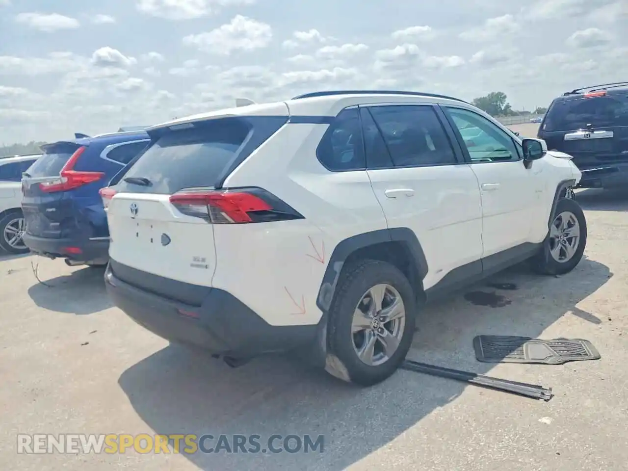3 Photograph of a damaged car 4T3RWRFV0NU076141 TOYOTA RAV4 2022