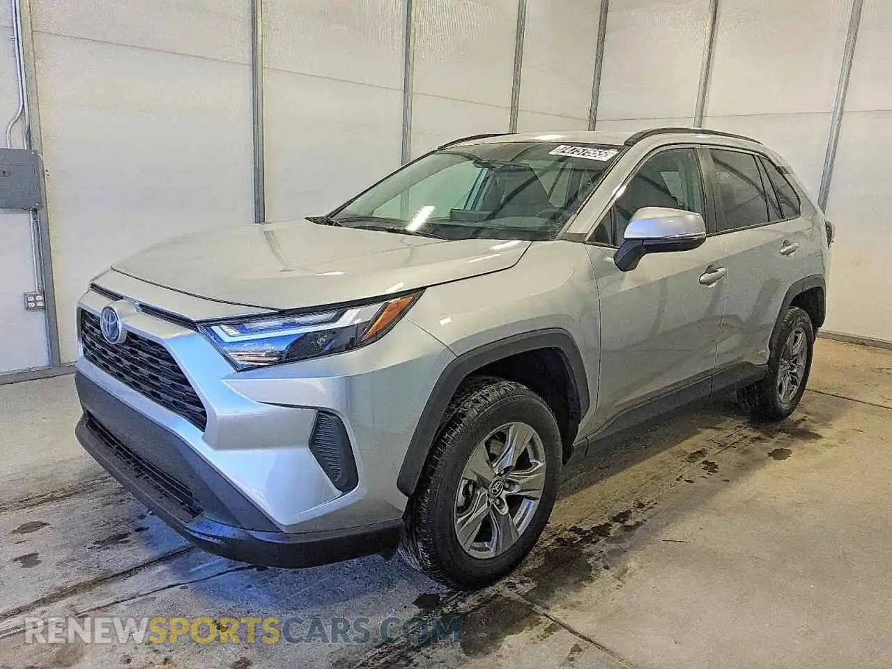 1 Photograph of a damaged car 4T3RWRFV2NU078392 TOYOTA RAV4 2022