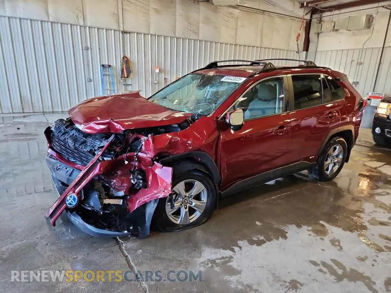 1 Photograph of a damaged car 4T3RWRFV4NU071783 TOYOTA RAV4 2022