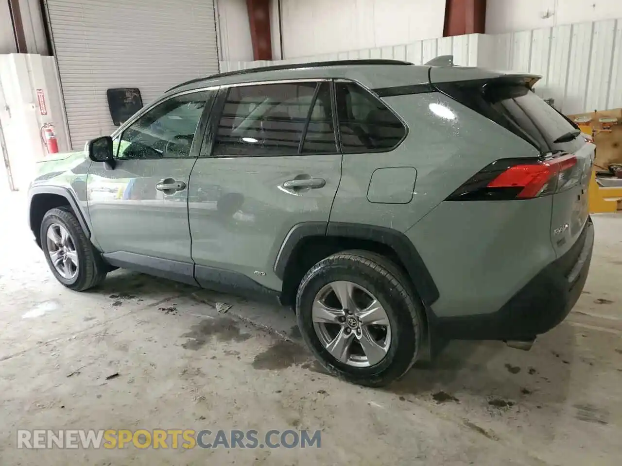 2 Photograph of a damaged car 4T3RWRFV7NU072880 TOYOTA RAV4 2022