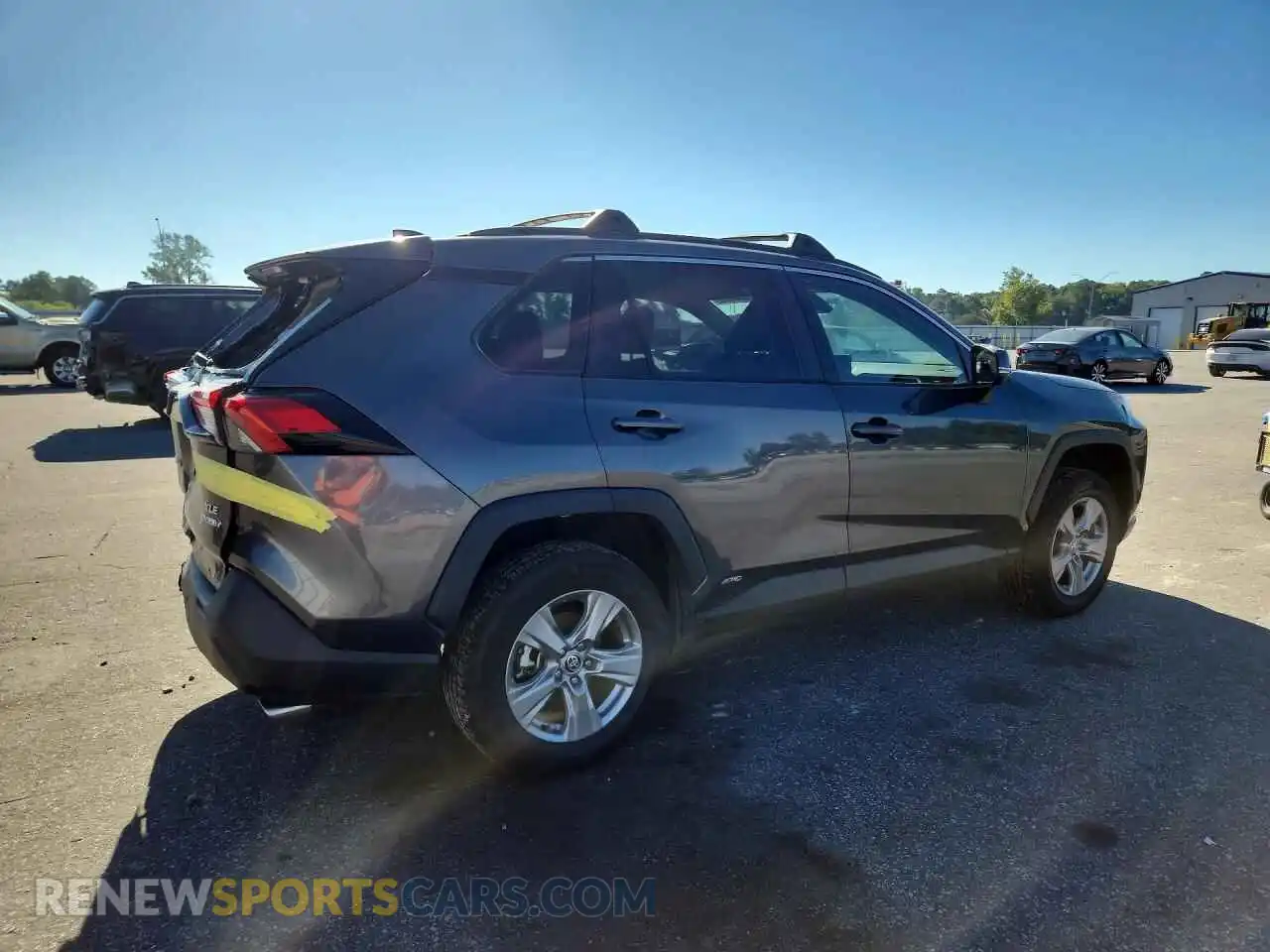 3 Photograph of a damaged car 4T3RWRFV8NU077523 TOYOTA RAV4 2022