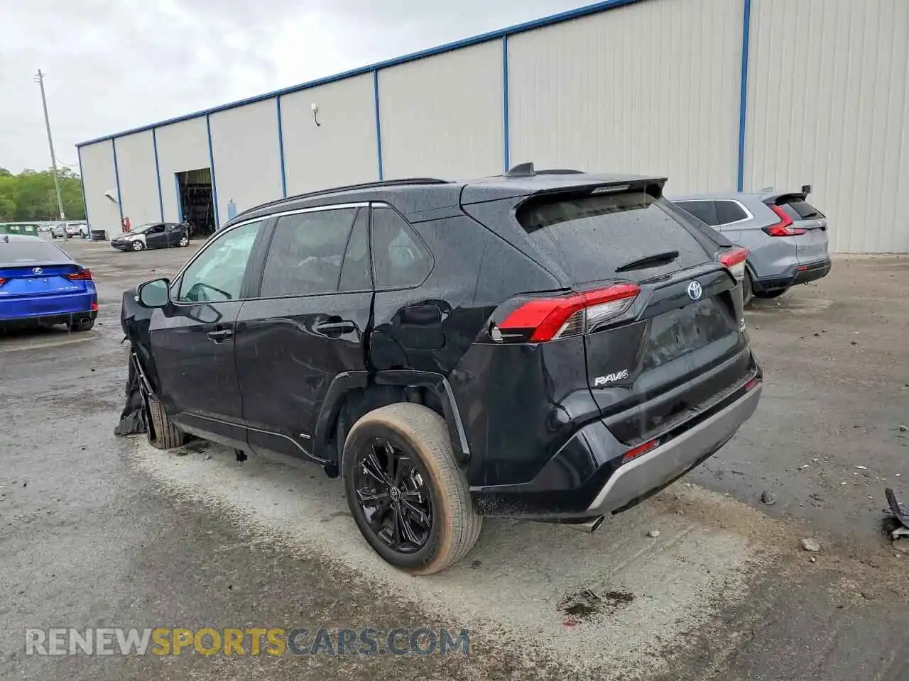 2 Photograph of a damaged car 4T3T6RFV9NU077584 TOYOTA RAV4 2022