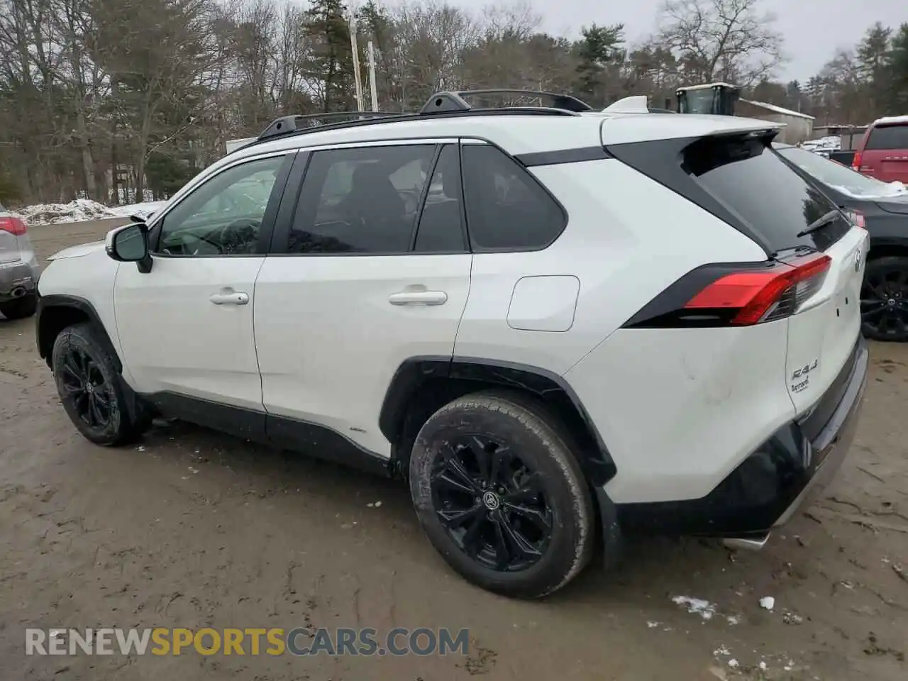 2 Photograph of a damaged car JTM16RFV2NJ016793 TOYOTA RAV4 2022