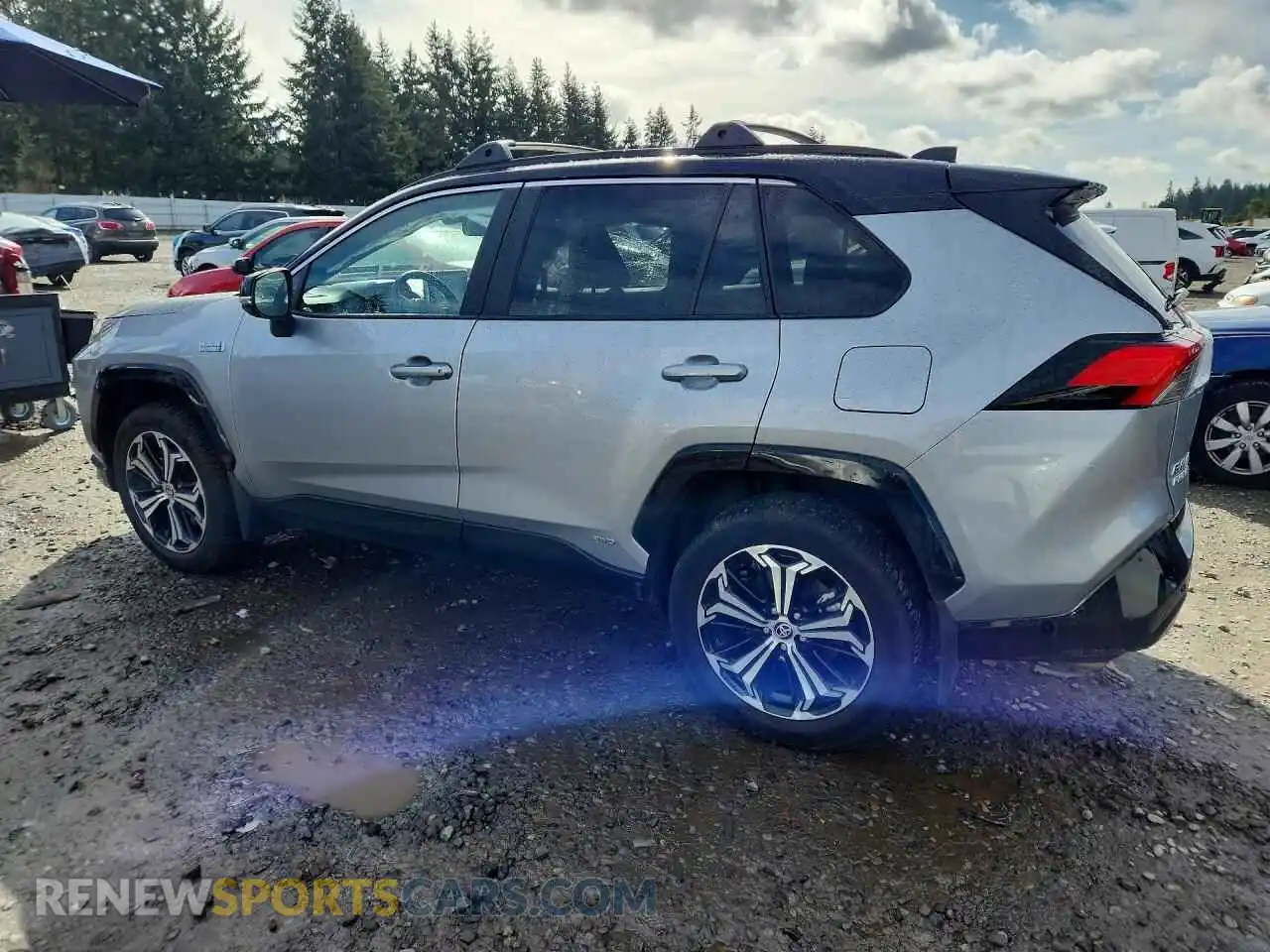 2 fotografías del automóvil dañado JTMFB3FV1ND097850 TOYOTA RAV4 2022