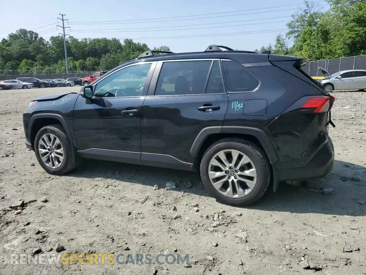 2 fotografías del automóvil dañado 2T3A1RFV0PC383809 TOYOTA RAV4 2023