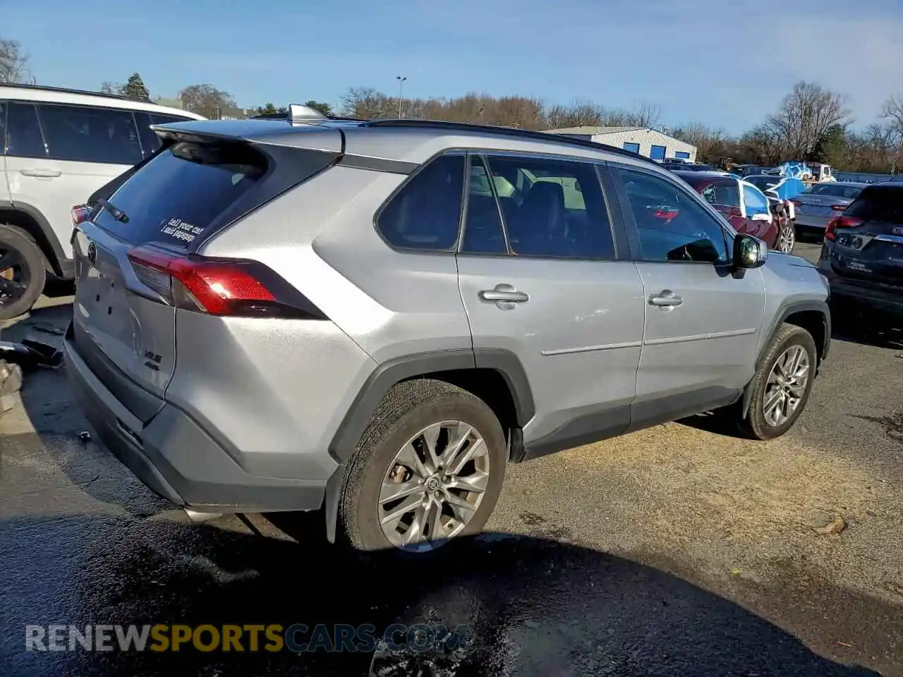 3 Photograph of a damaged car 2T3A1RFV1PC354092 TOYOTA RAV4 2023