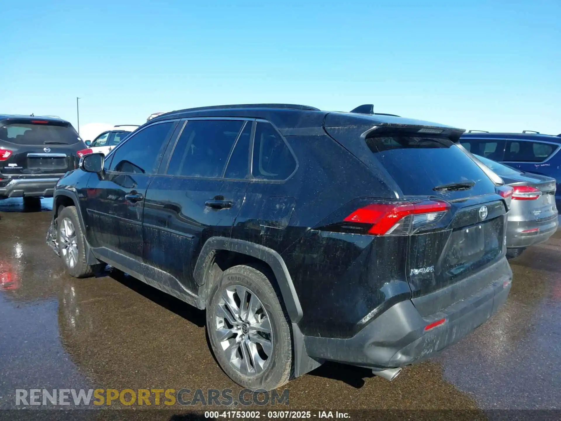 3 Photograph of a damaged car 2T3A1RFV1PW396812 TOYOTA RAV4 2023