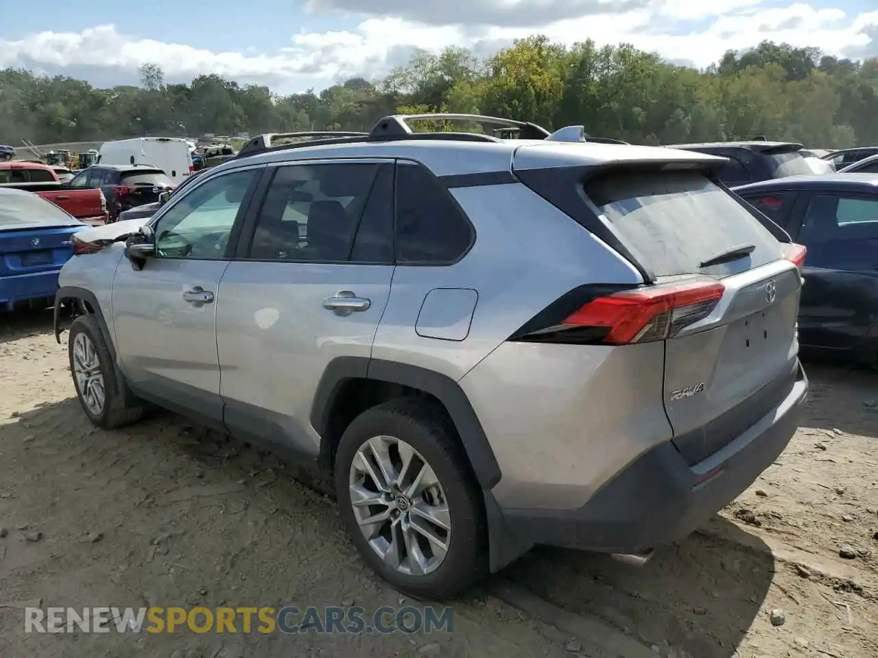 2 Photograph of a damaged car 2T3A1RFV2PC371788 TOYOTA RAV4 2023