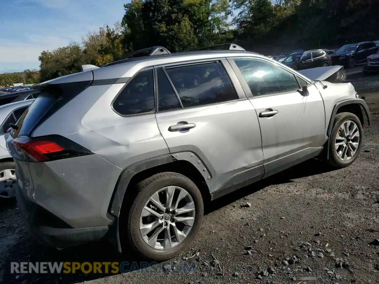 3 Photograph of a damaged car 2T3A1RFV2PC371788 TOYOTA RAV4 2023
