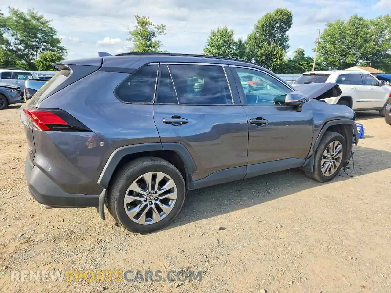 3 Photograph of a damaged car 2T3A1RFV4PC354281 TOYOTA RAV4 2023