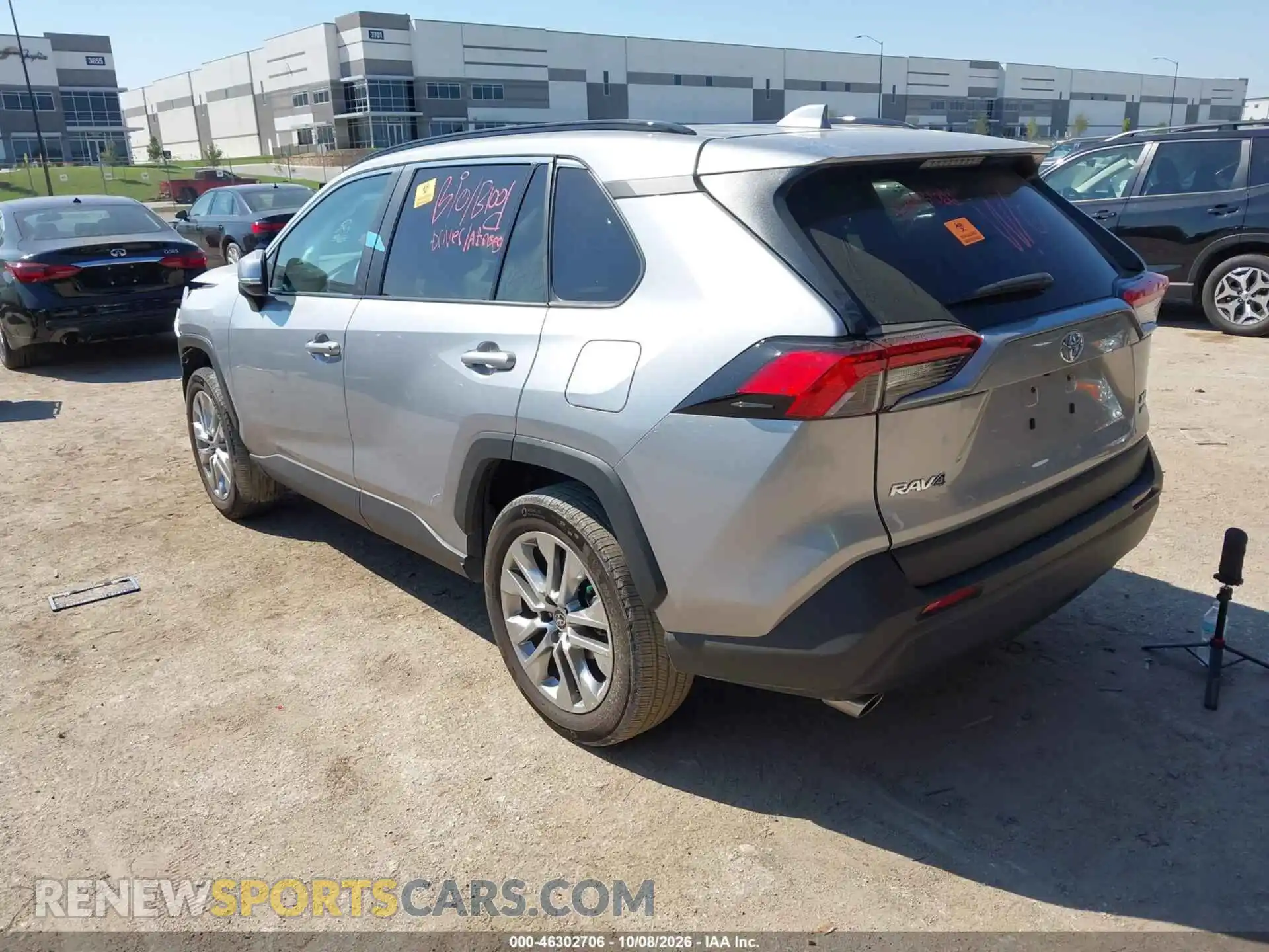 3 Photograph of a damaged car 2T3A1RFV4PC376748 TOYOTA RAV4 2023