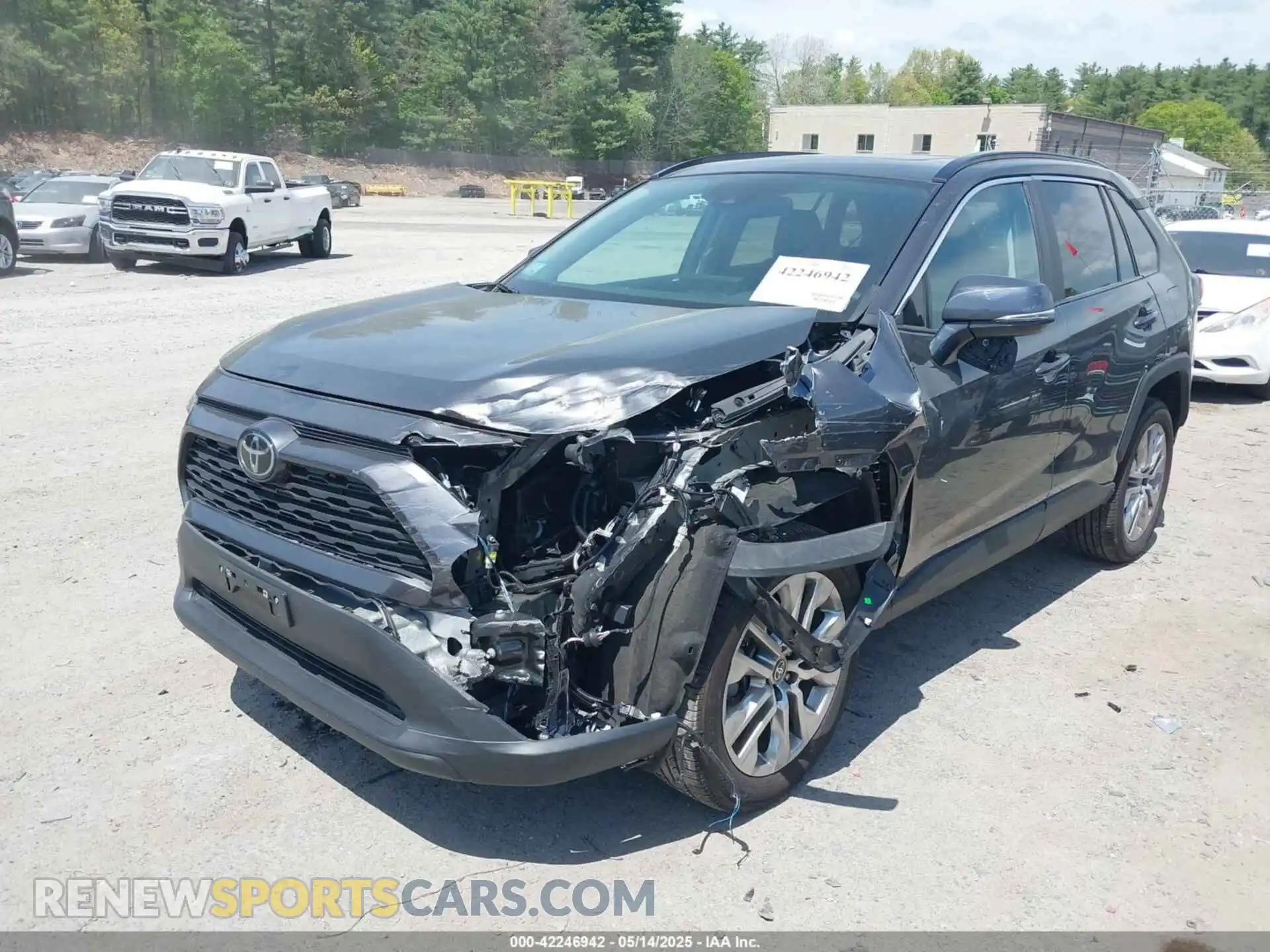 2 Photograph of a damaged car 2T3A1RFV7PC388232 TOYOTA RAV4 2023