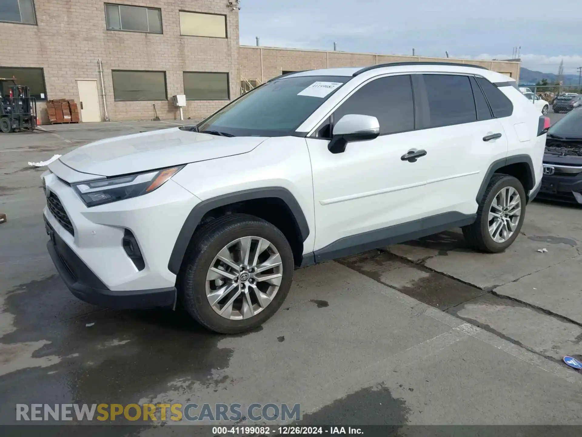 2 Photograph of a damaged car 2T3A1RFV7PW395096 TOYOTA RAV4 2023