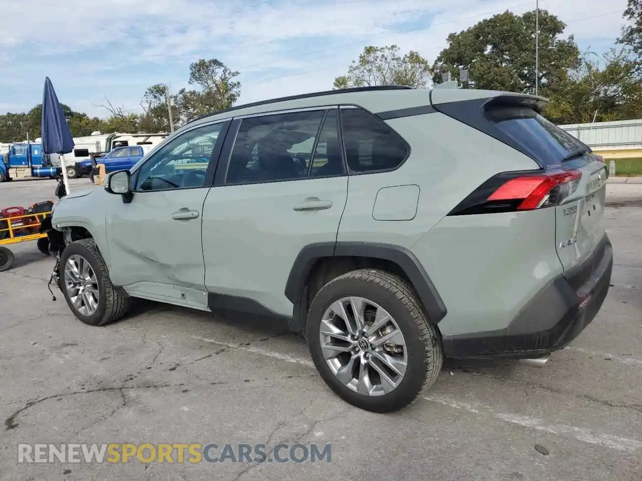 2 Photograph of a damaged car 2T3A1RFV8PW385676 TOYOTA RAV4 2023
