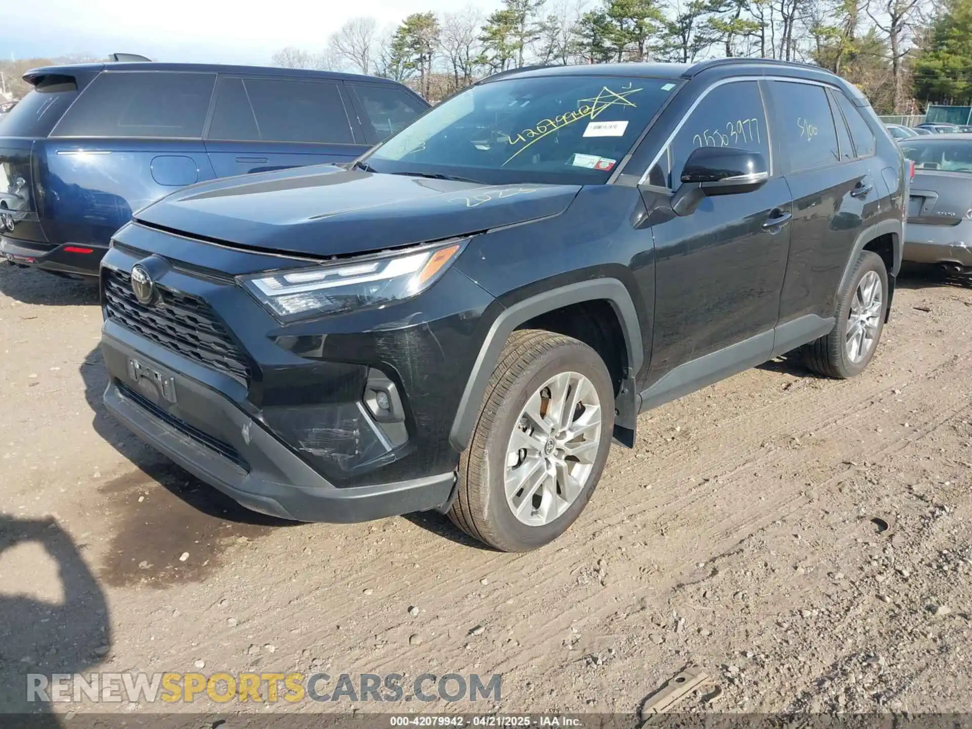 2 Photograph of a damaged car 2T3A1RFV9PC335936 TOYOTA RAV4 2023