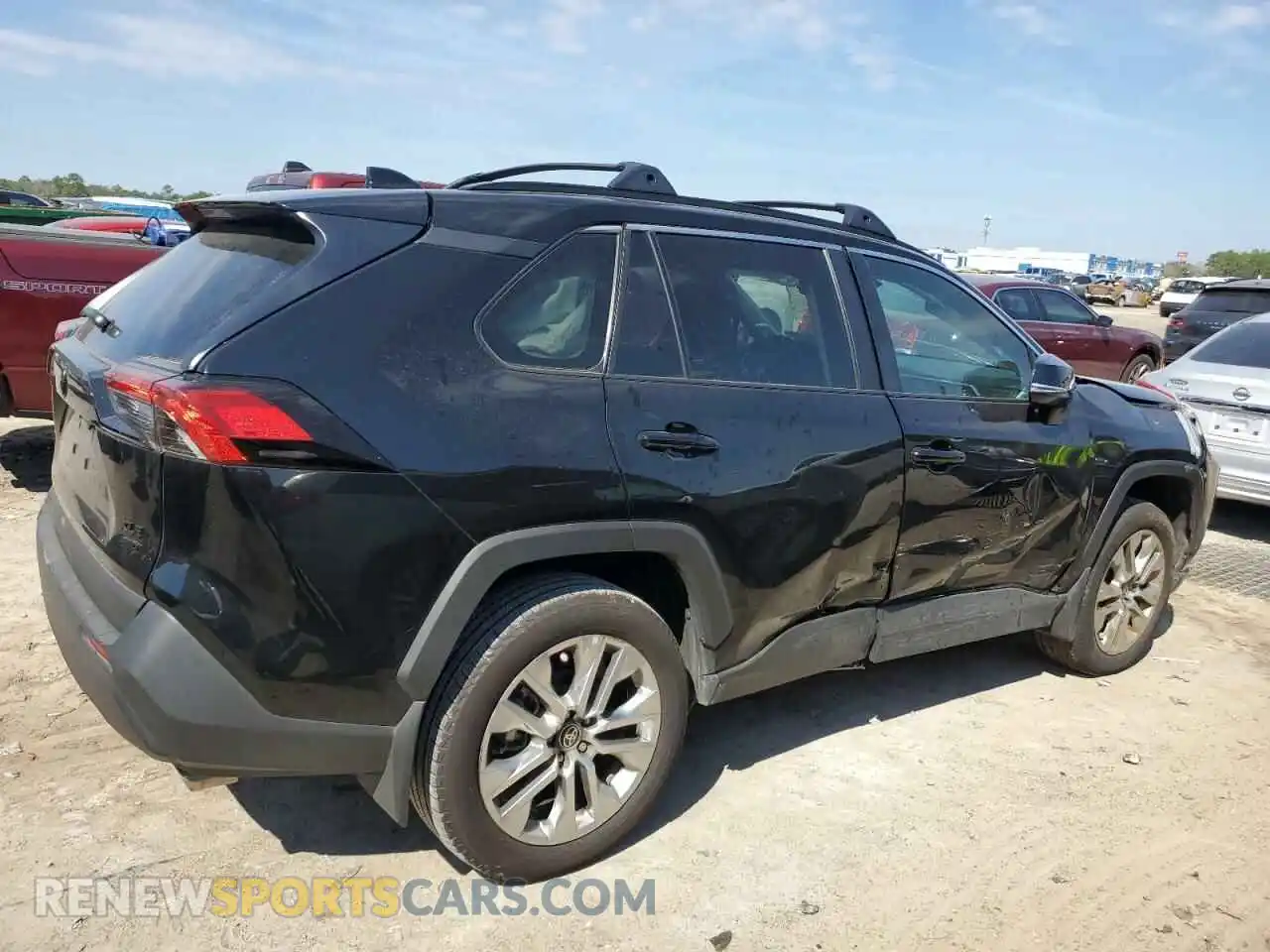 3 Photograph of a damaged car 2T3A1RFV9PC390368 TOYOTA RAV4 2023