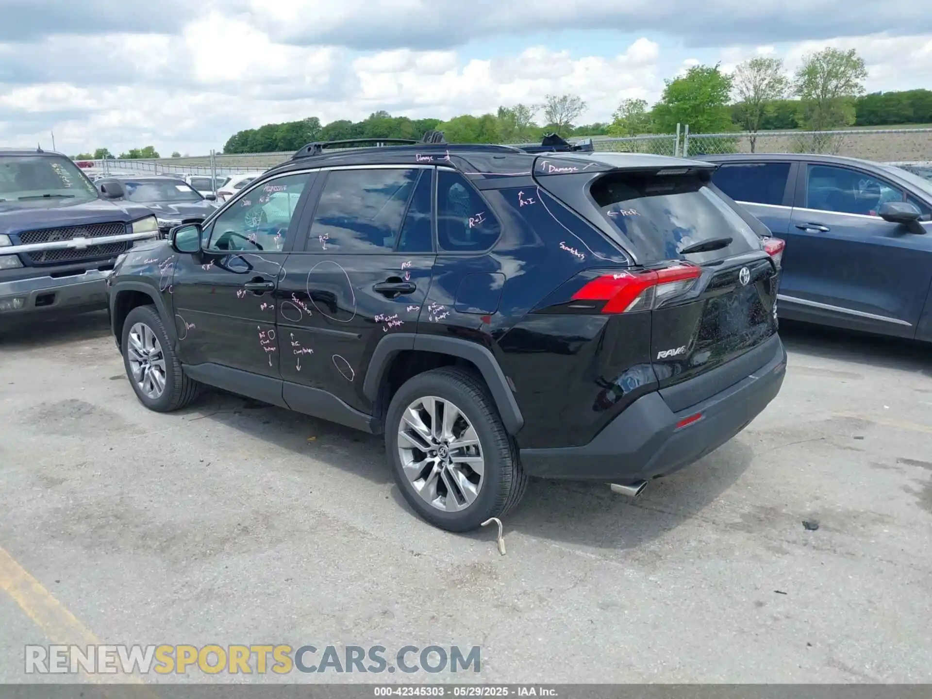 3 Photograph of a damaged car 2T3A1RFVXPC350896 TOYOTA RAV4 2023