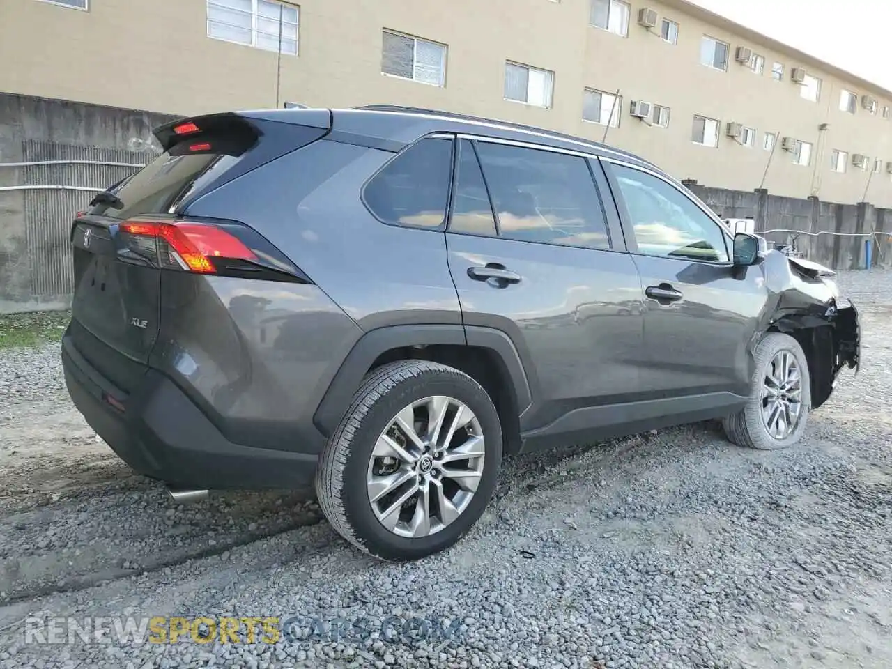 3 Photograph of a damaged car 2T3C1RFV0PC243283 TOYOTA RAV4 2023