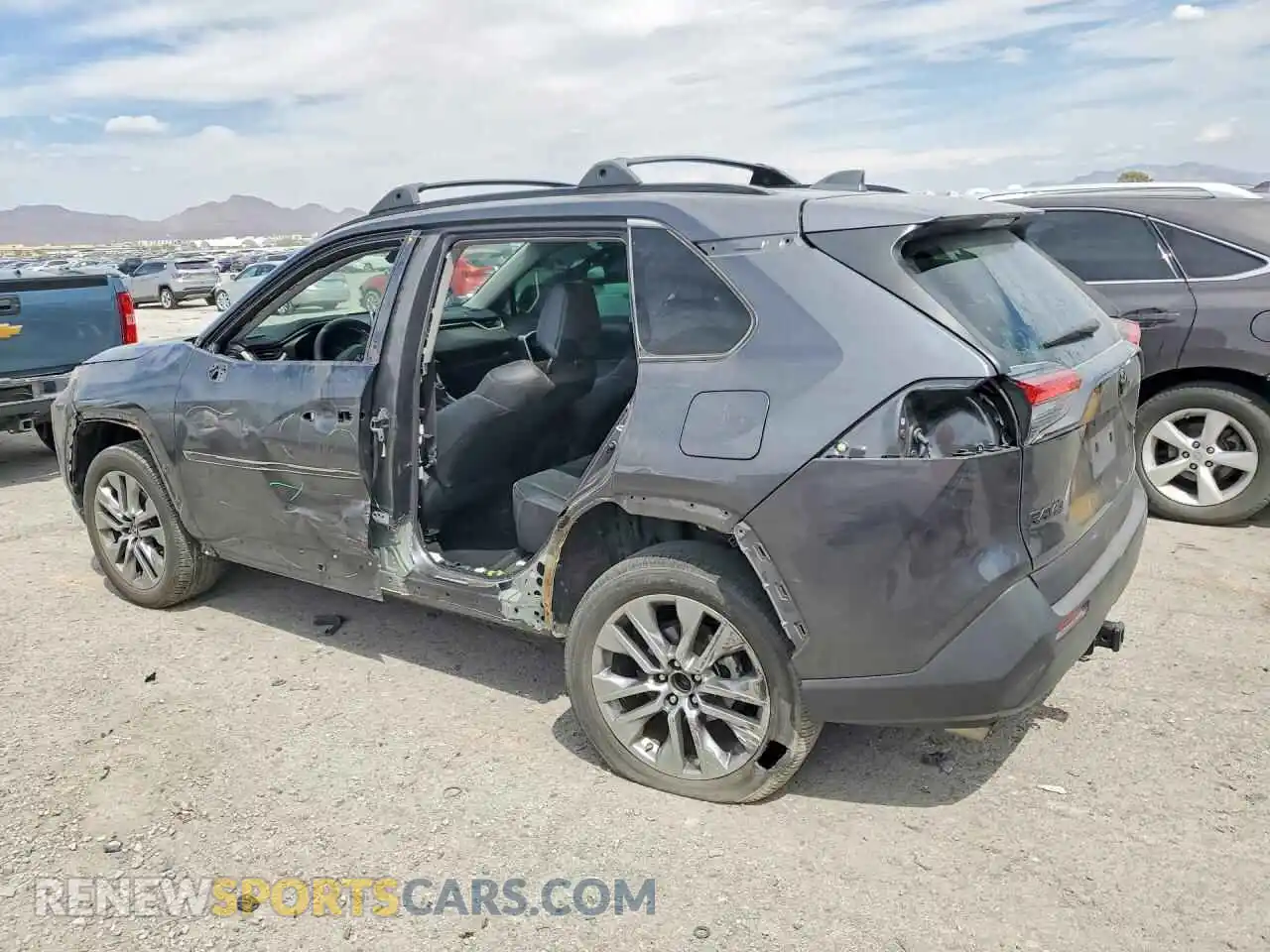 2 Photograph of a damaged car 2T3C1RFV1PC237914 TOYOTA RAV4 2023