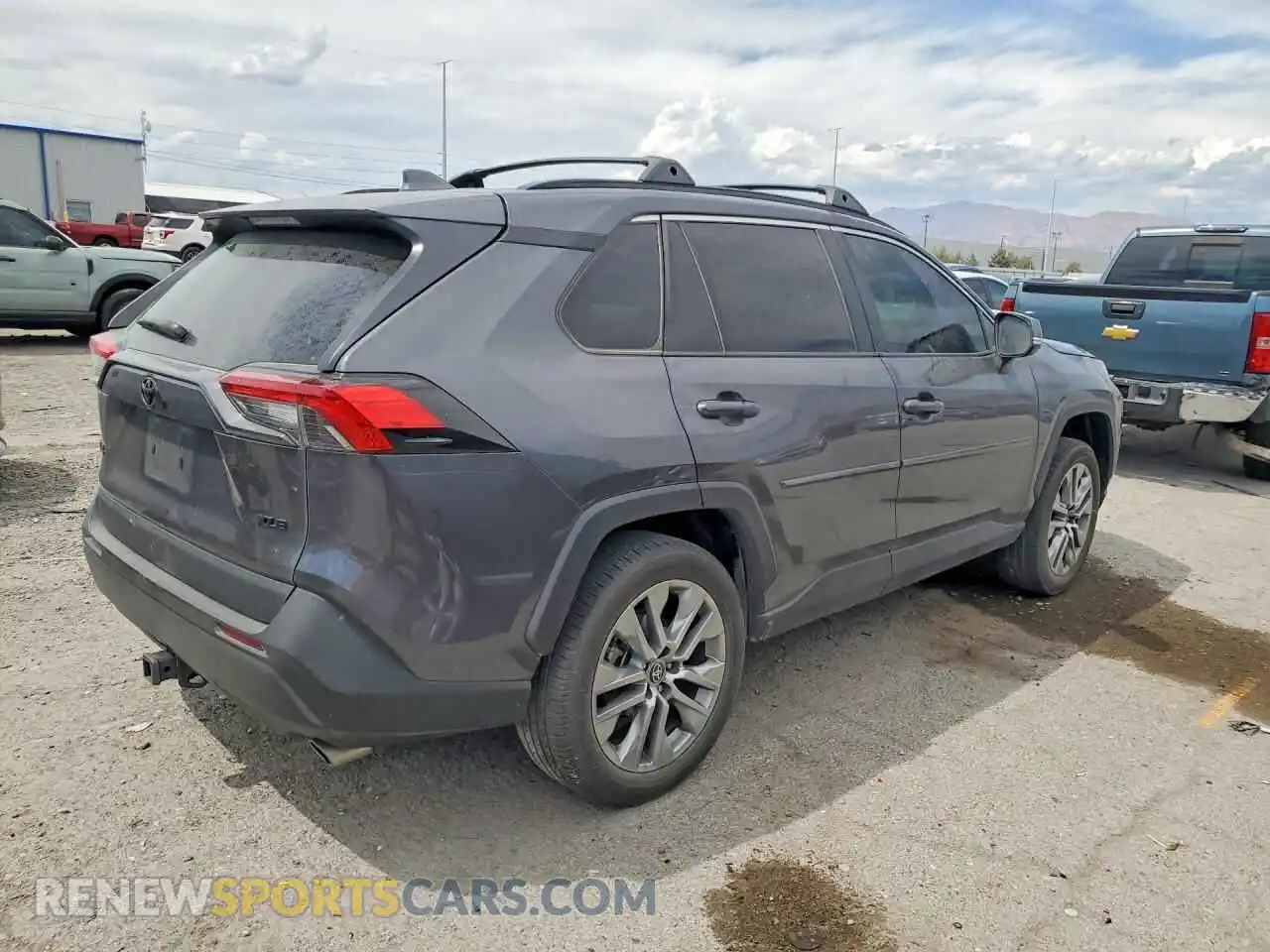 3 Photograph of a damaged car 2T3C1RFV1PC237914 TOYOTA RAV4 2023