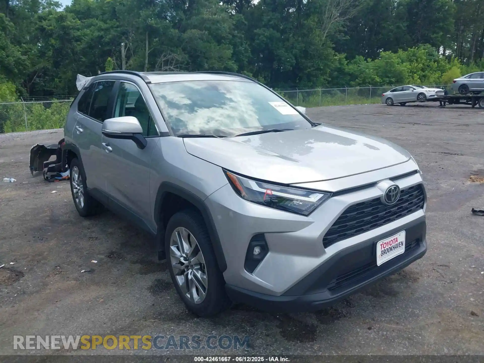 1 Photograph of a damaged car 2T3C1RFV2PC233063 TOYOTA RAV4 2023