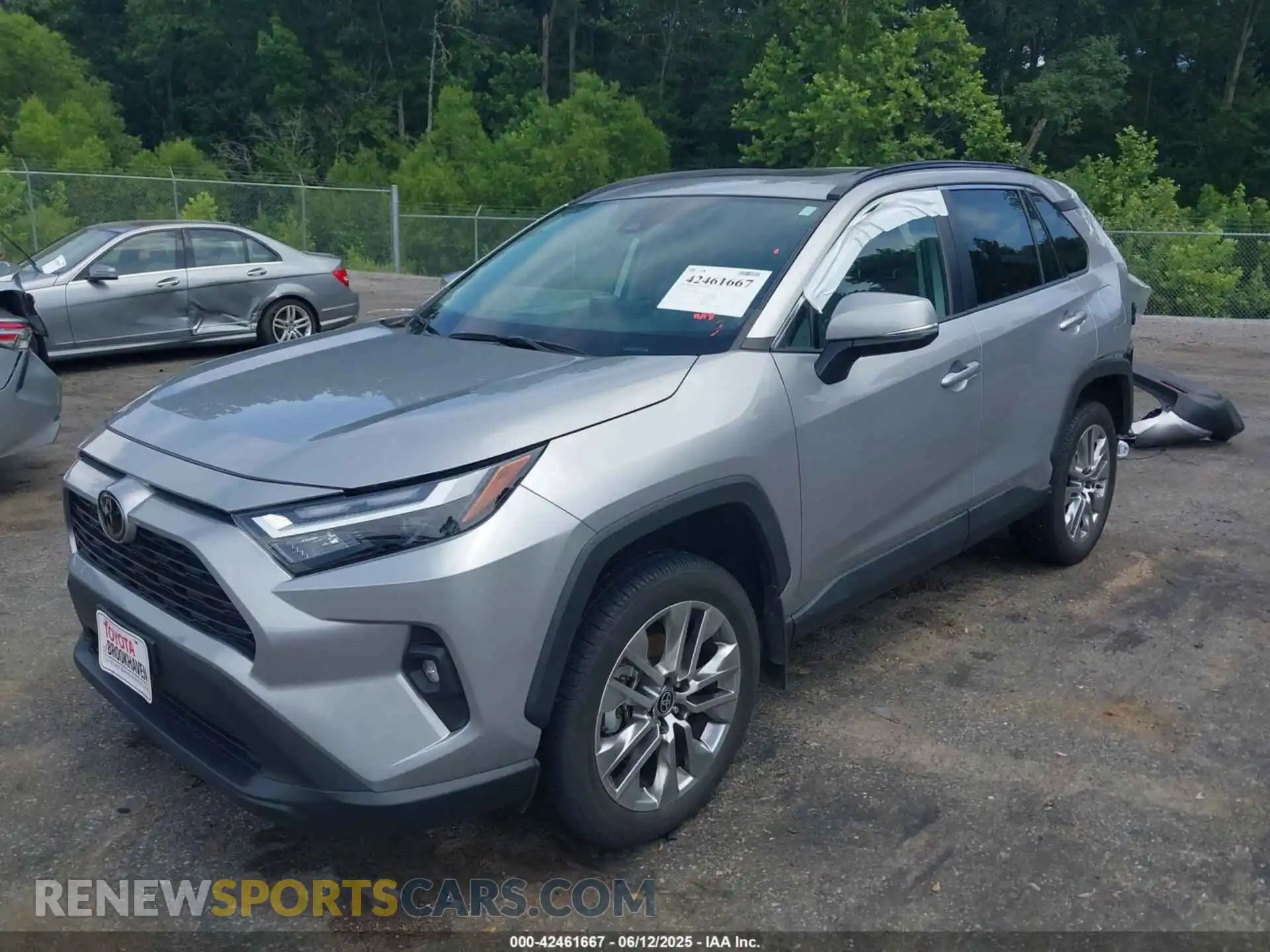 2 Photograph of a damaged car 2T3C1RFV2PC233063 TOYOTA RAV4 2023