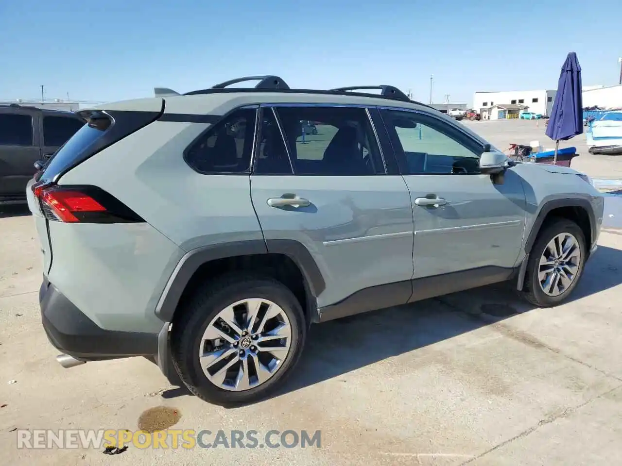 3 Фотография поврежденного автомобиля 2T3C1RFV2PW257328 TOYOTA RAV4 2023