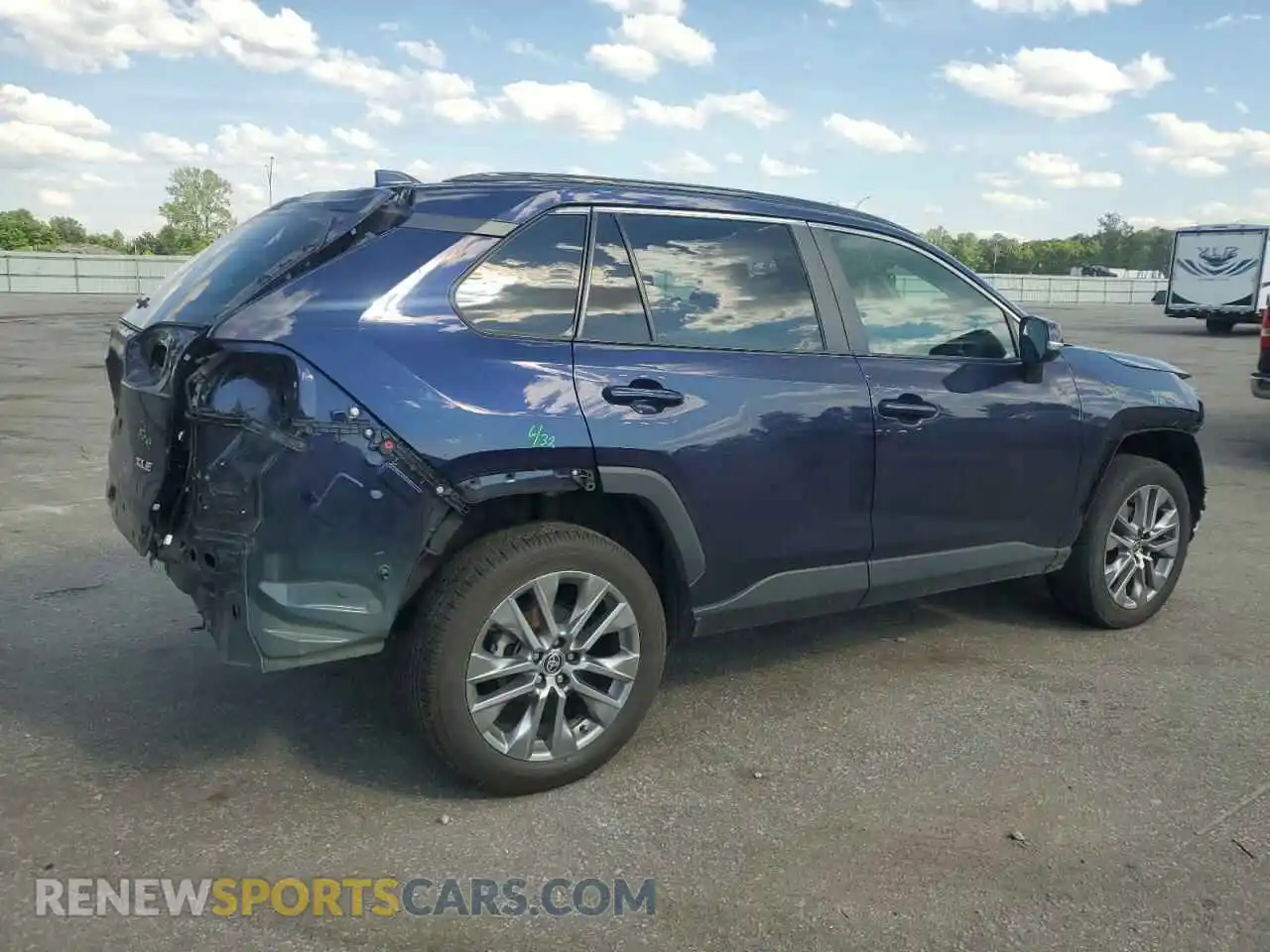 3 Photograph of a damaged car 2T3C1RFV3PW246094 TOYOTA RAV4 2023