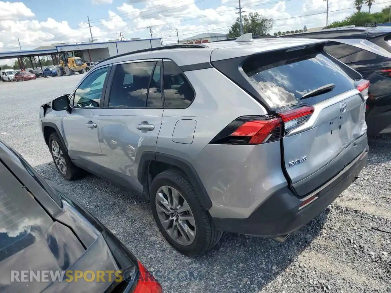 2 Photograph of a damaged car 2T3C1RFV3PW280200 TOYOTA RAV4 2023