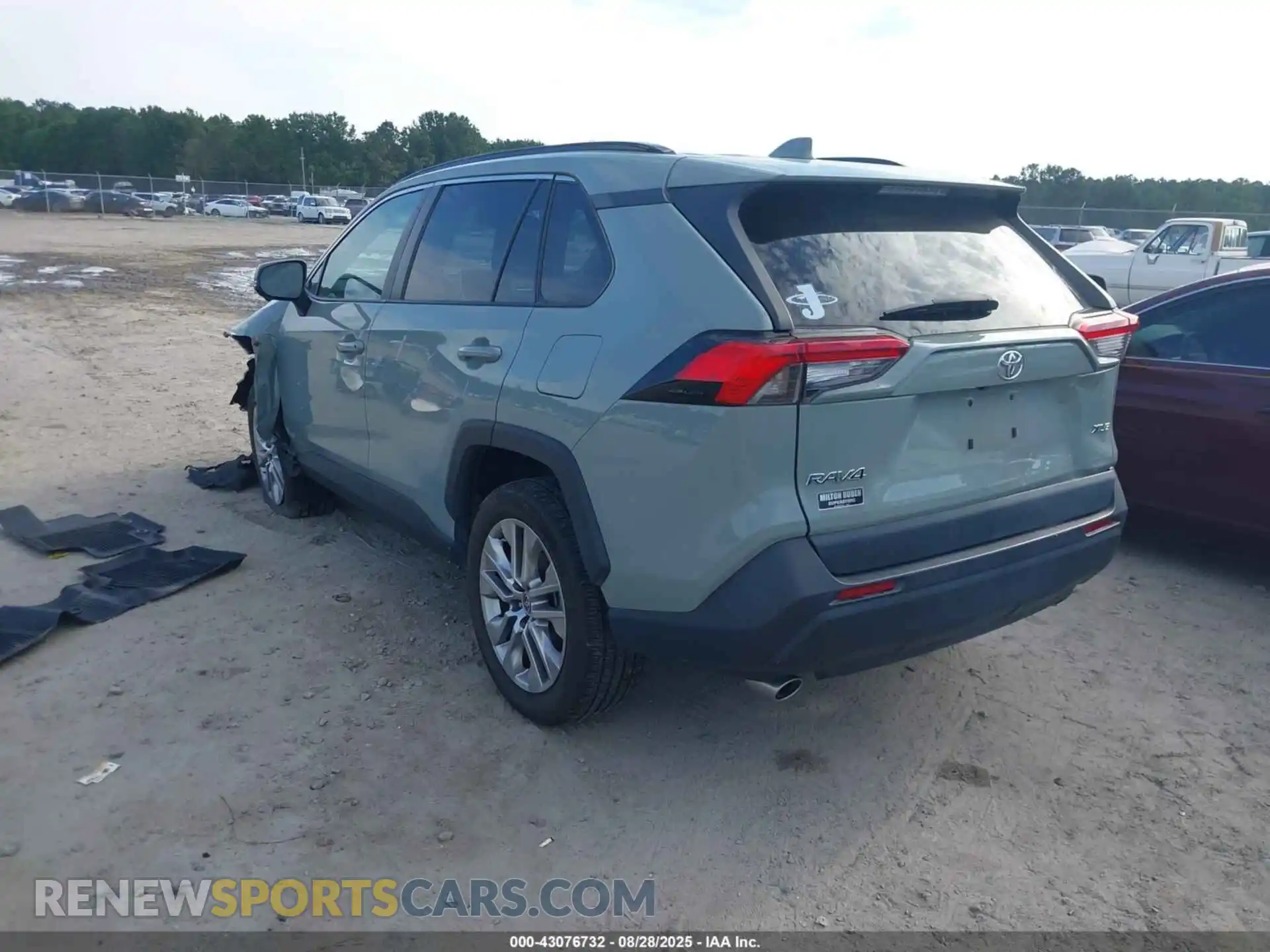 3 Photograph of a damaged car 2T3C1RFV3PW280889 TOYOTA RAV4 2023