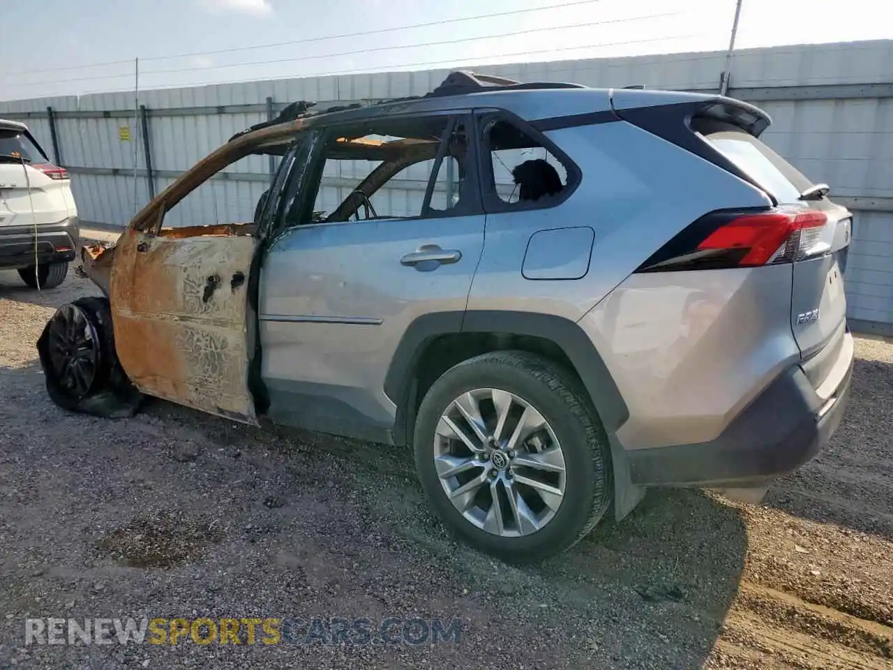 2 Photograph of a damaged car 2T3C1RFV4PC224798 TOYOTA RAV4 2023