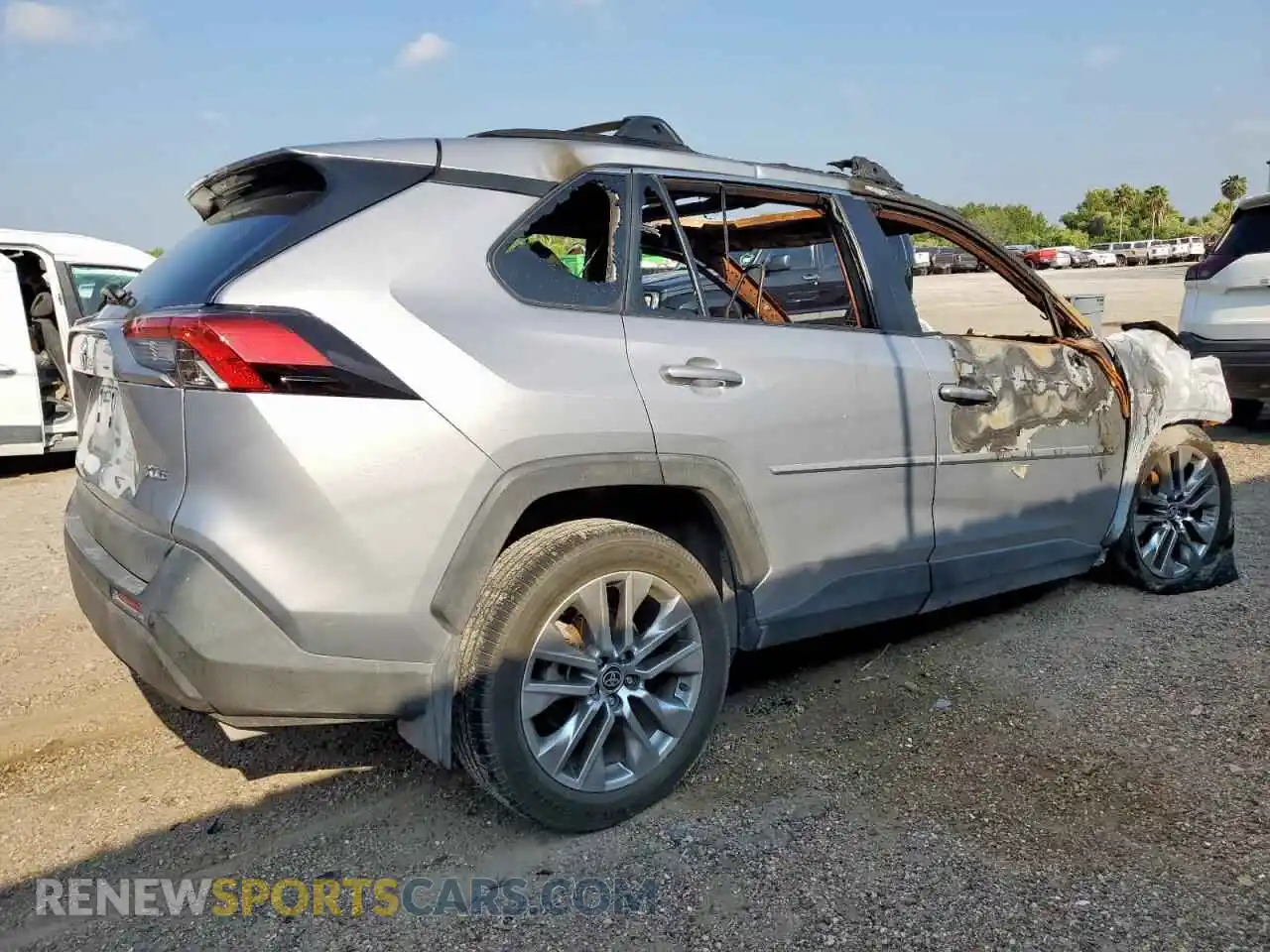 3 Photograph of a damaged car 2T3C1RFV4PC224798 TOYOTA RAV4 2023