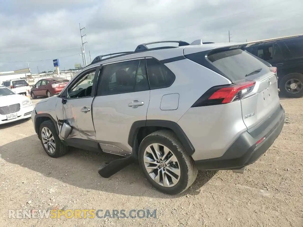 2 Photograph of a damaged car 2T3C1RFV6PC217464 TOYOTA RAV4 2023