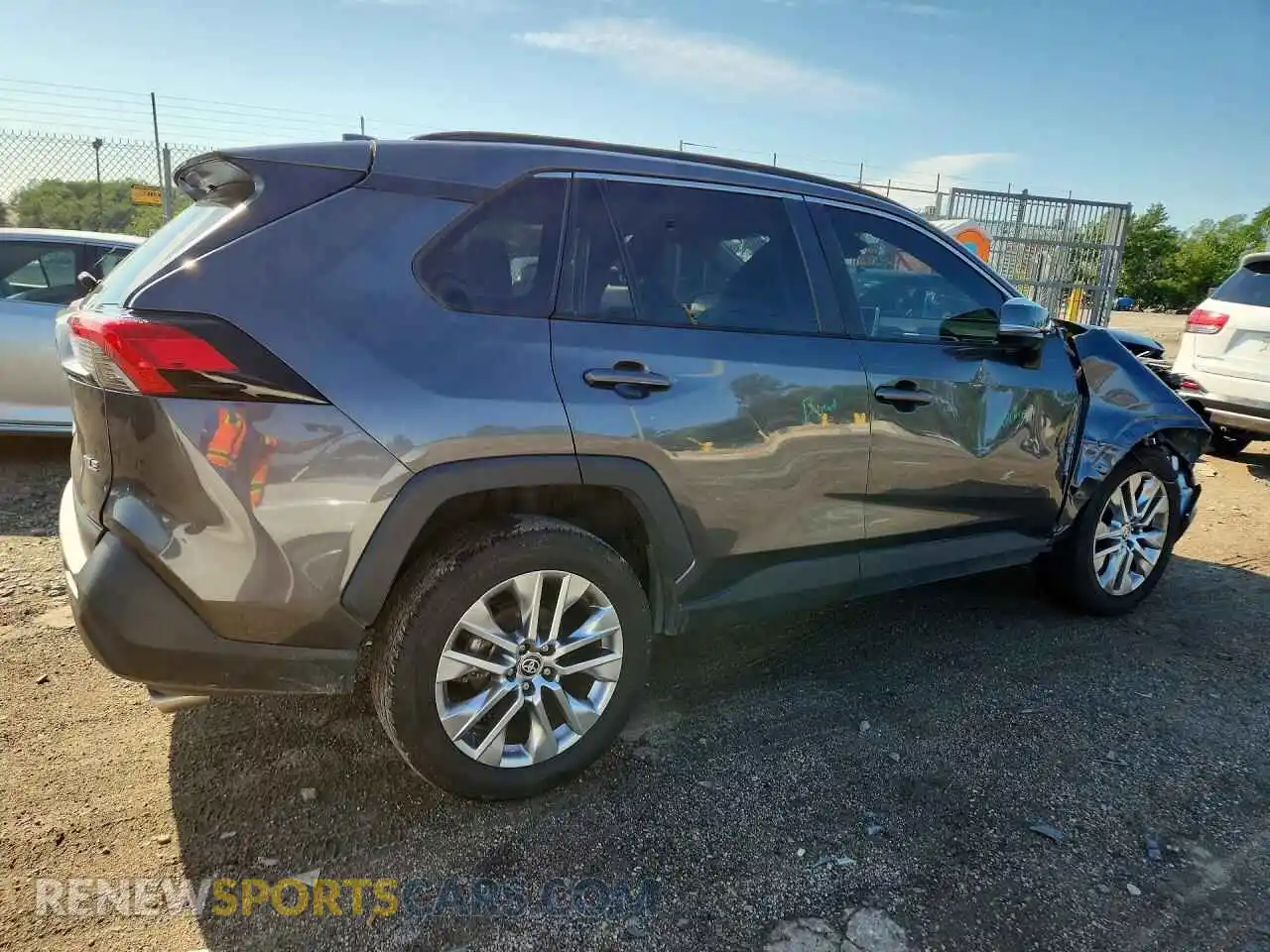 3 Фотография поврежденного автомобиля 2T3C1RFV6PC242459 TOYOTA RAV4 2023