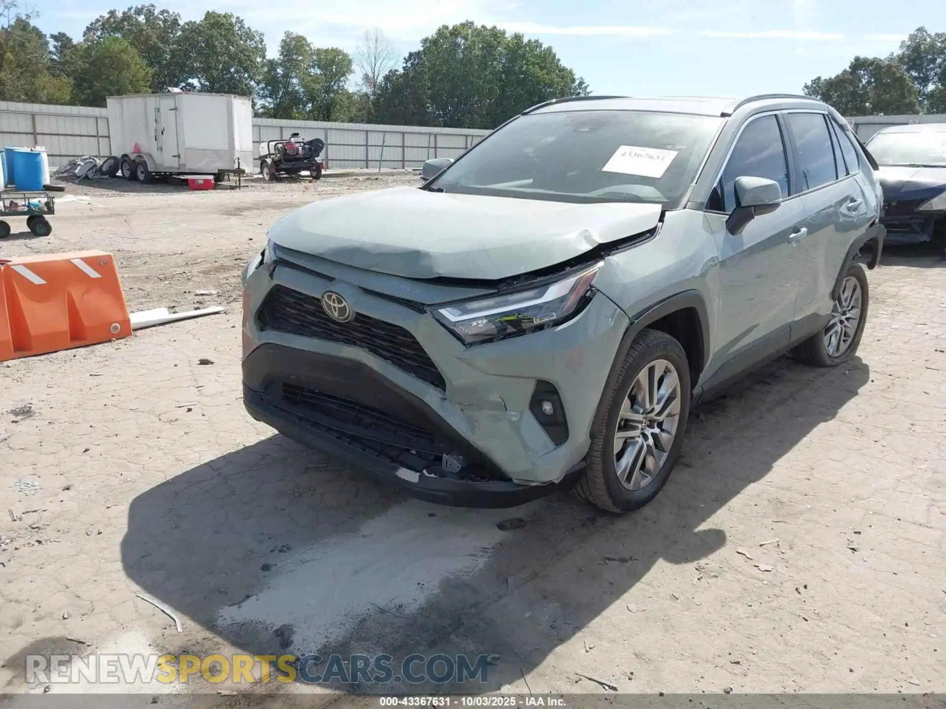 2 Photograph of a damaged car 2T3C1RFV6PW262497 TOYOTA RAV4 2023