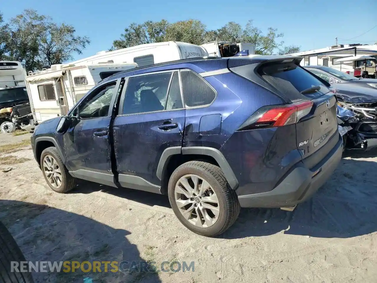 2 Photograph of a damaged car 2T3C1RFV7PW282032 TOYOTA RAV4 2023