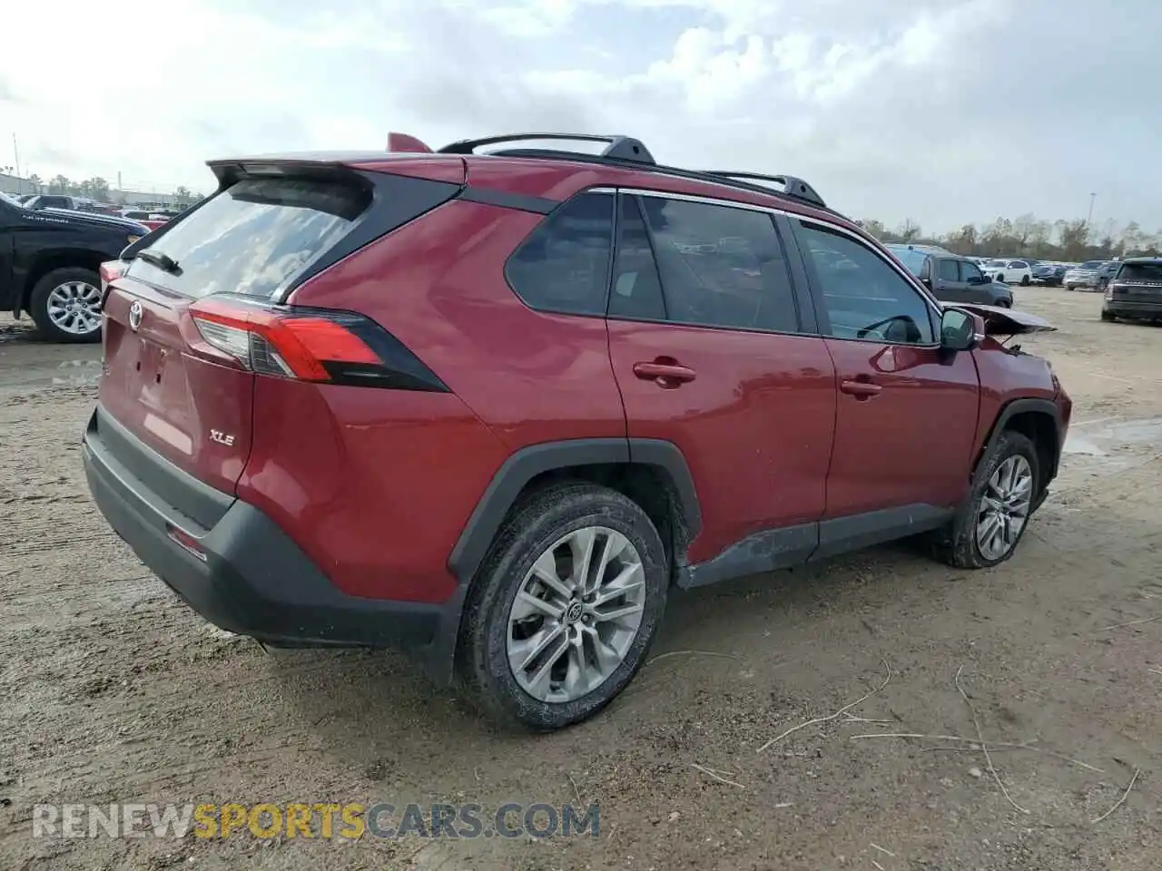 3 Photograph of a damaged car 2T3C1RFV8PW295775 TOYOTA RAV4 2023