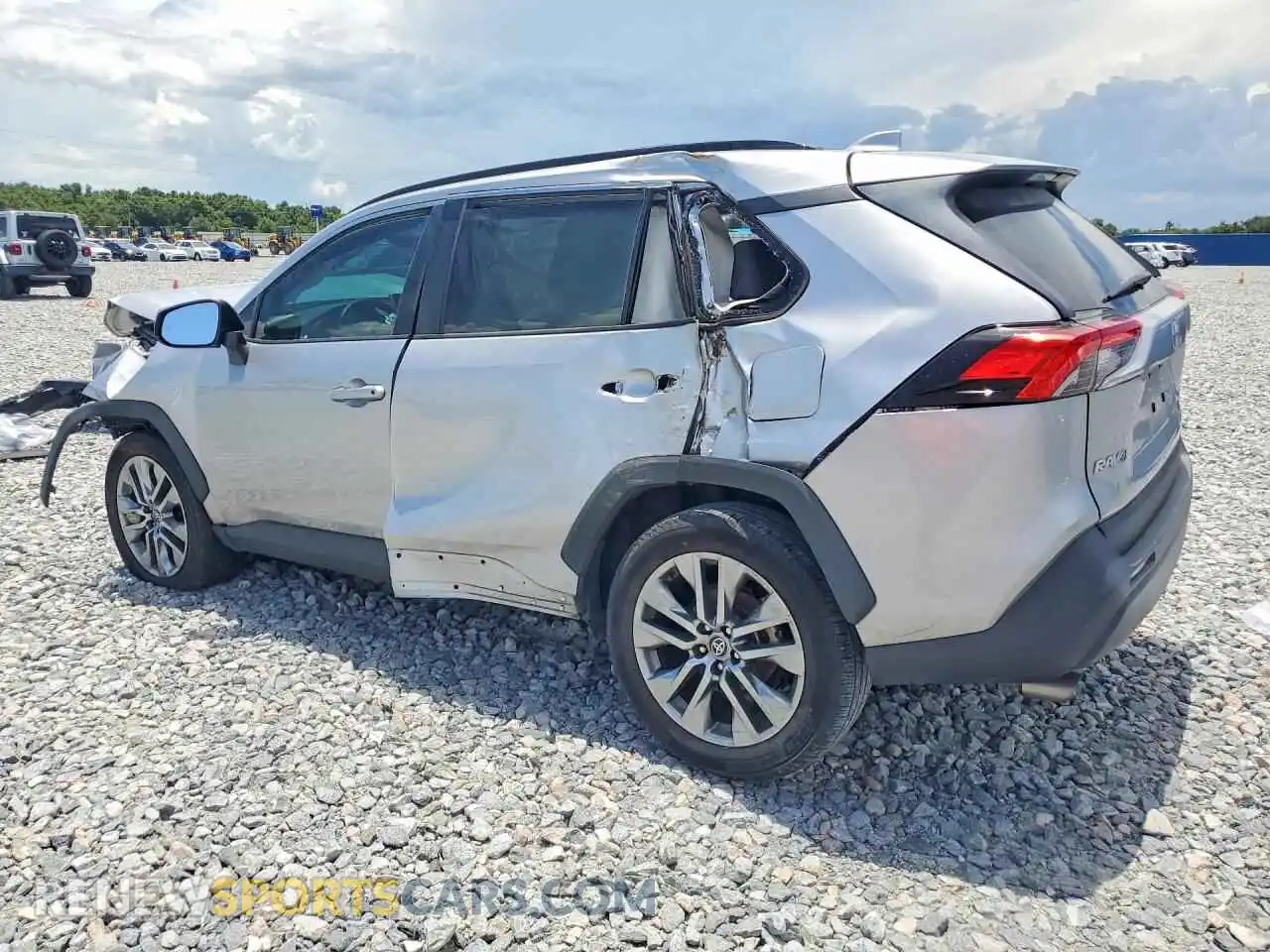 2 Photograph of a damaged car 2T3C1RFV9PC233416 TOYOTA RAV4 2023