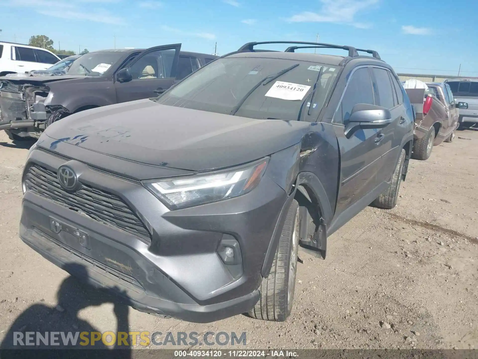 2 Photograph of a damaged car 2T3C1RFV9PC250801 TOYOTA RAV4 2023