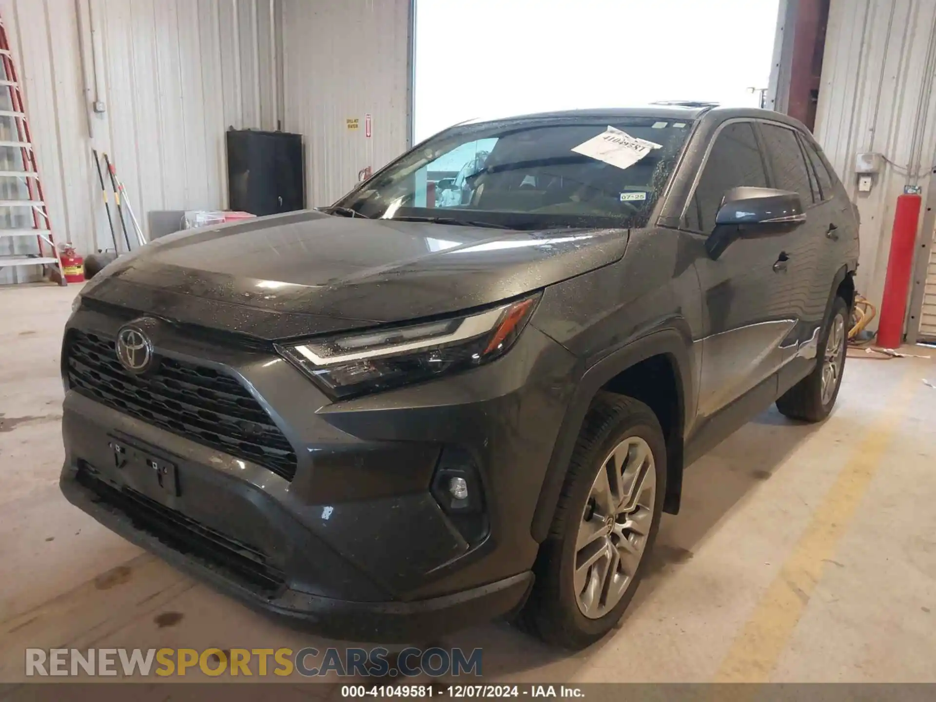 2 fotografías del automóvil dañado 2T3C1RFVXPC218942 TOYOTA RAV4 2023