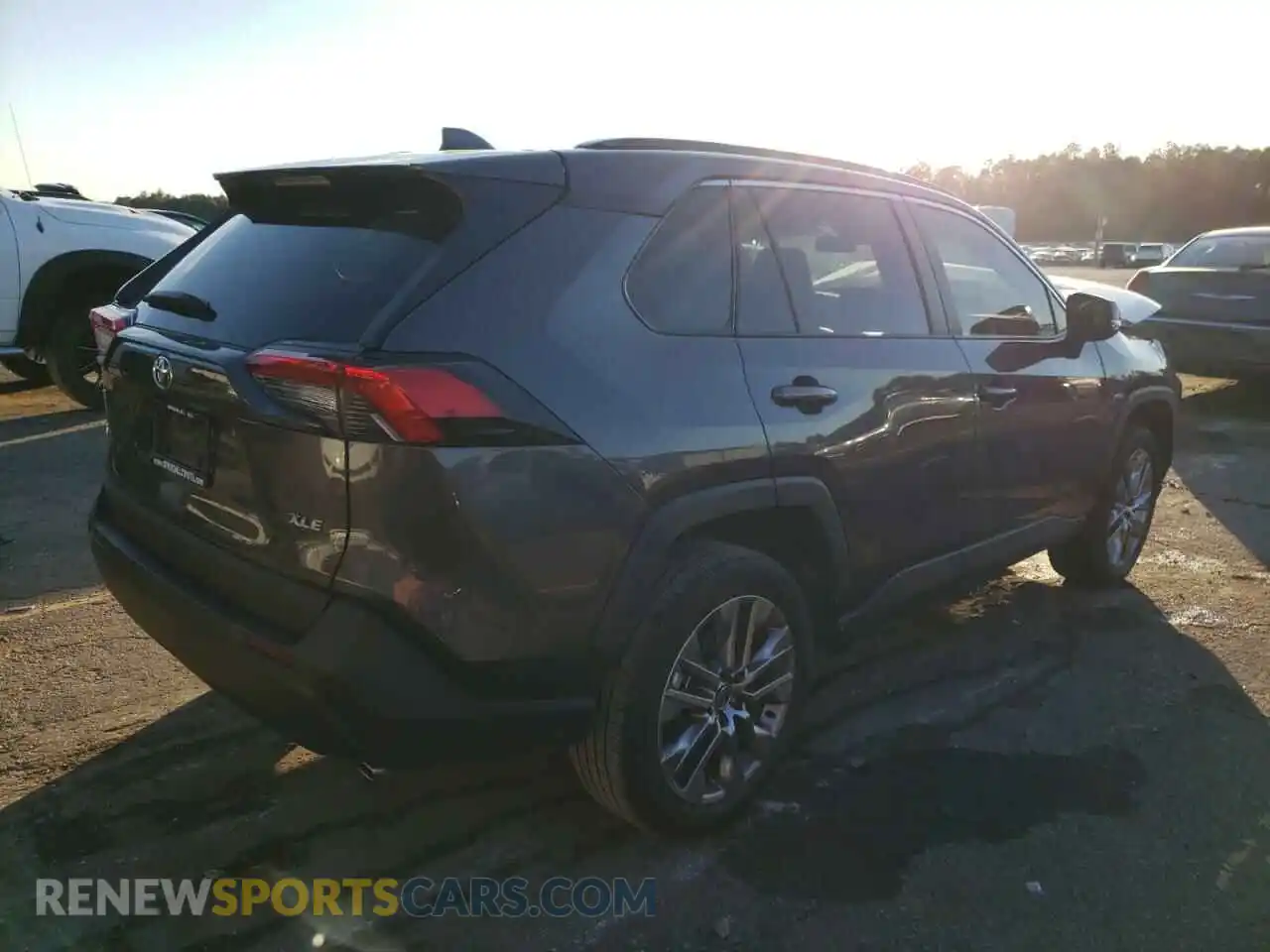 3 Photograph of a damaged car 2T3C1RFVXPC226331 TOYOTA RAV4 2023