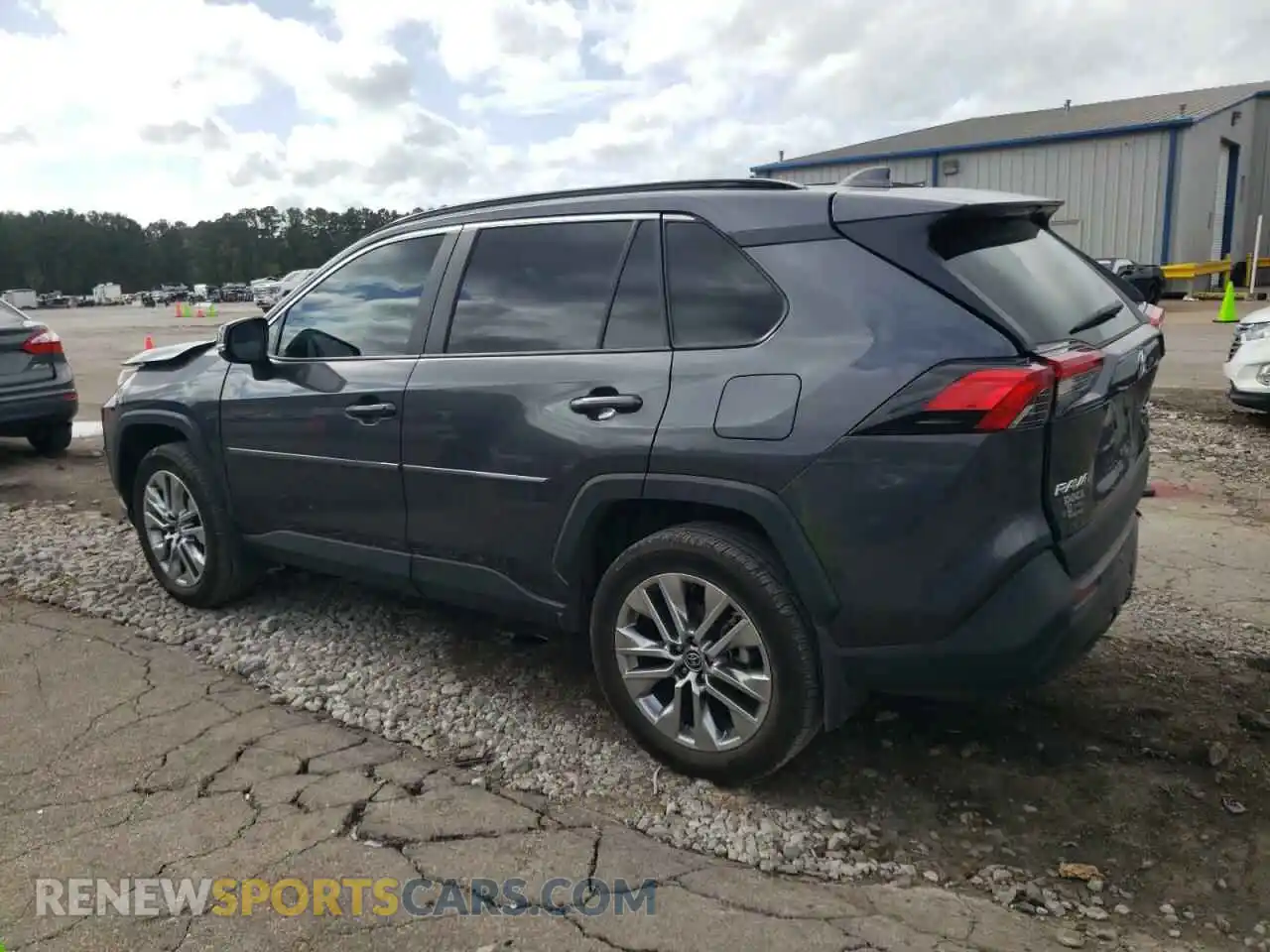 2 Photograph of a damaged car 2T3C1RFVXPC230475 TOYOTA RAV4 2023