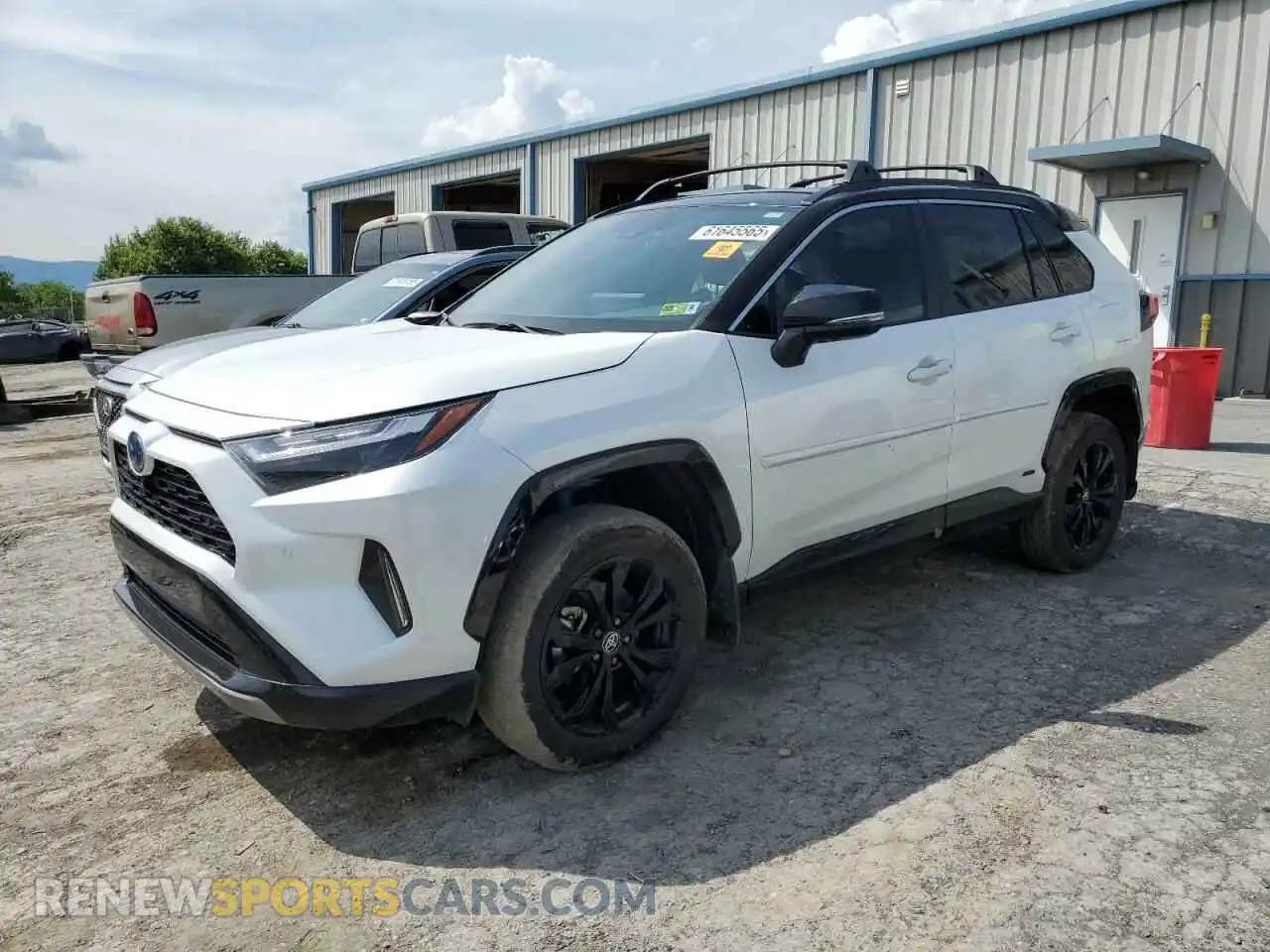 1 Photograph of a damaged car 2T3E6RFVXPW040152 TOYOTA RAV4 2023
