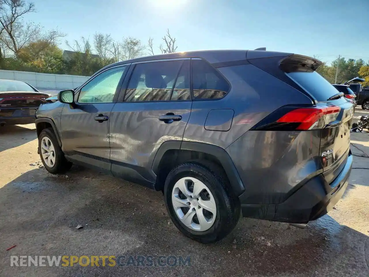 2 Photograph of a damaged car 2T3F1RFV1PC360335 TOYOTA RAV4 2023